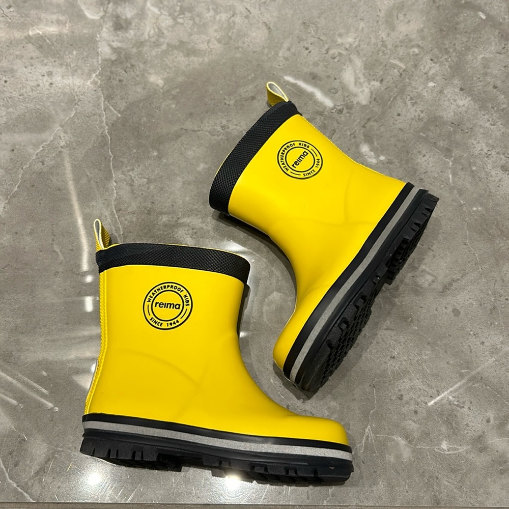 EUC 6/6.5 Reims Rain Boots - Taika / yellow and navy blue